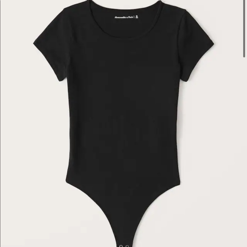 NWT ABERCROMBIE SOFT AF BLCK SHORT SLEEVE BODYSUIT